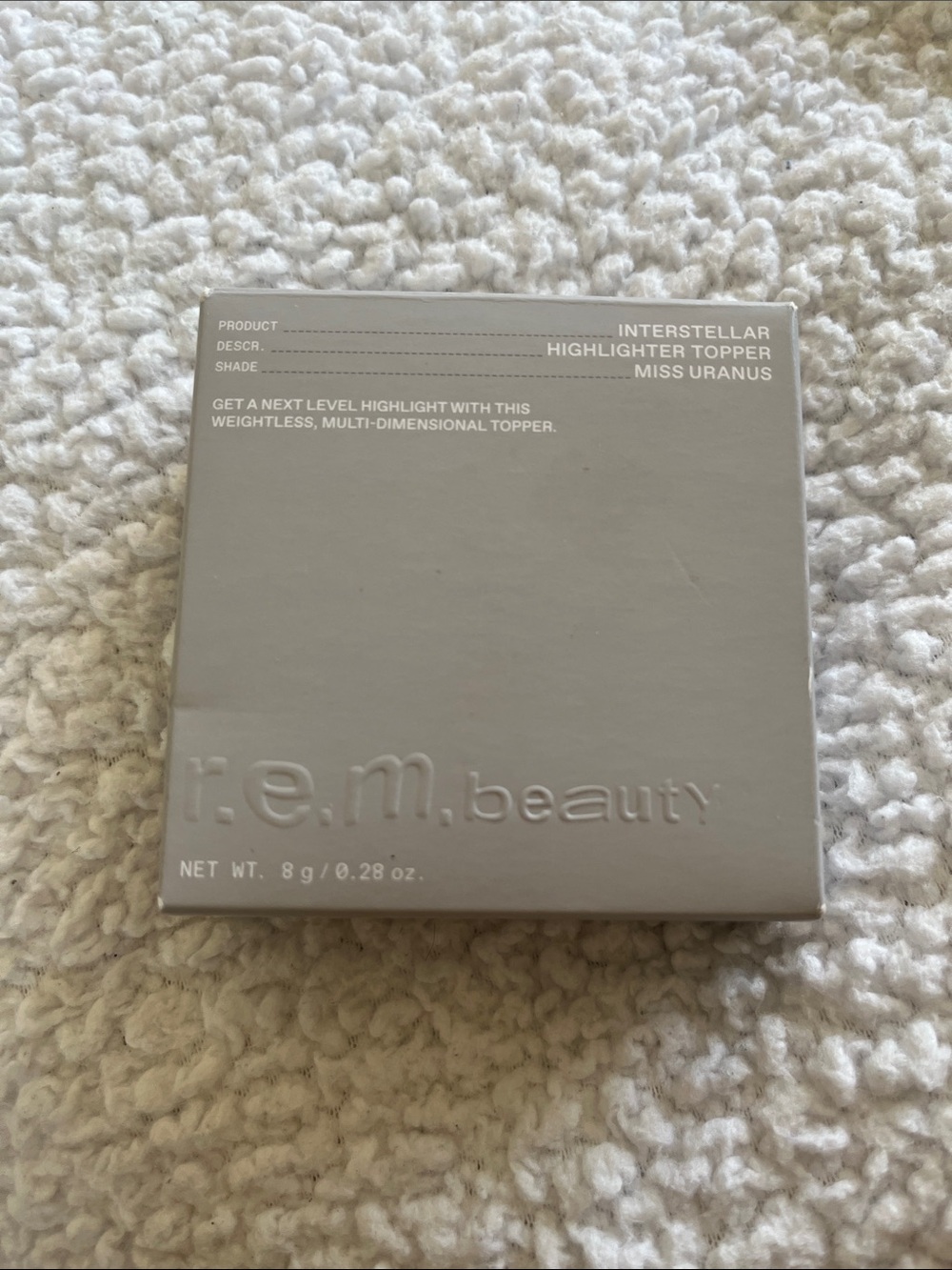 r.e.m. beauty Interstellar Highlighter Topper - Miss Uranus